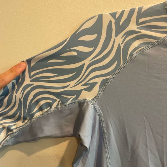 EVO Rashguard Long Sleeve SPF Swim Shirt Blue Zebra Print Large Performance - Picture 2 of 11